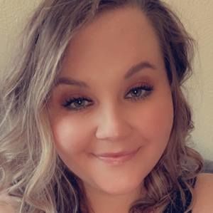 Meet your Posher, Krystal